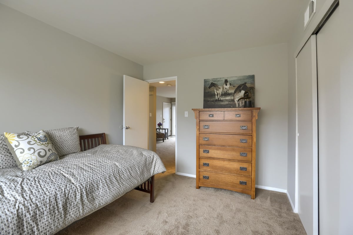 Mechanicsburg Aprtment Rentals Delbrook Manor Photos